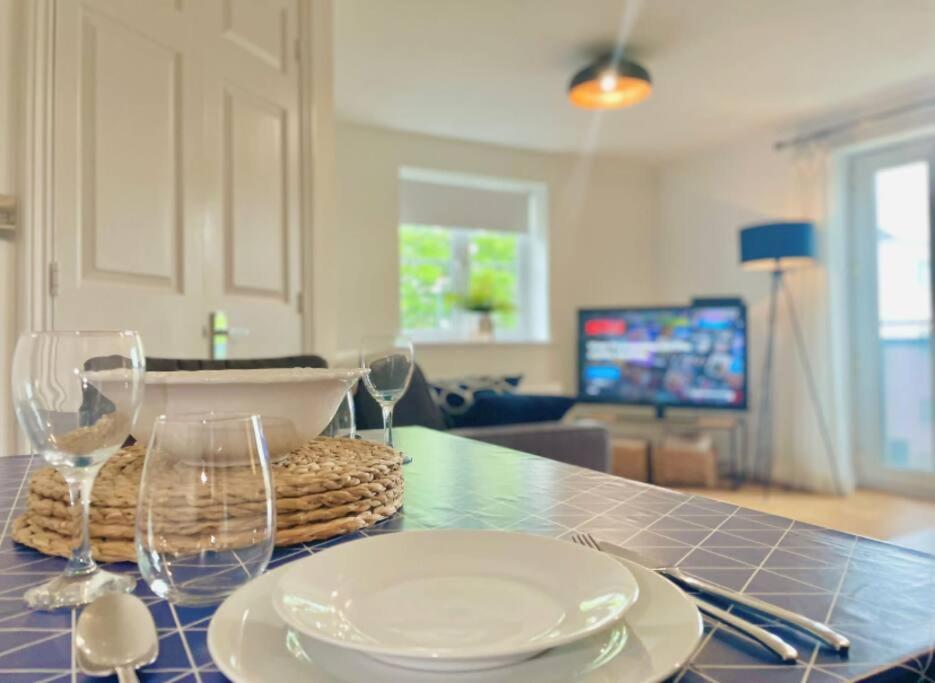 Lovely 2-Bedroom Bristol Apartment. Free Parking. Екстер'єр фото