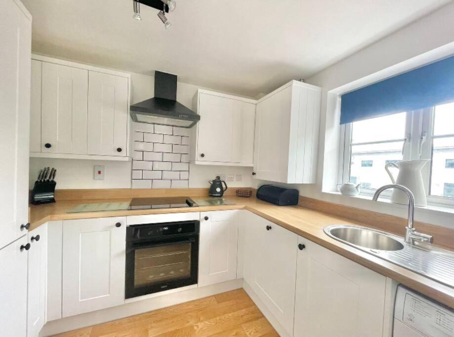 Lovely 2-Bedroom Bristol Apartment. Free Parking. Екстер'єр фото