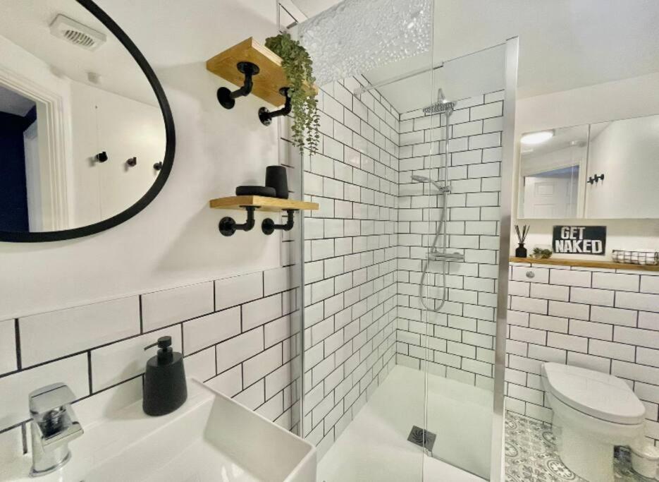 Lovely 2-Bedroom Bristol Apartment. Free Parking. Екстер'єр фото