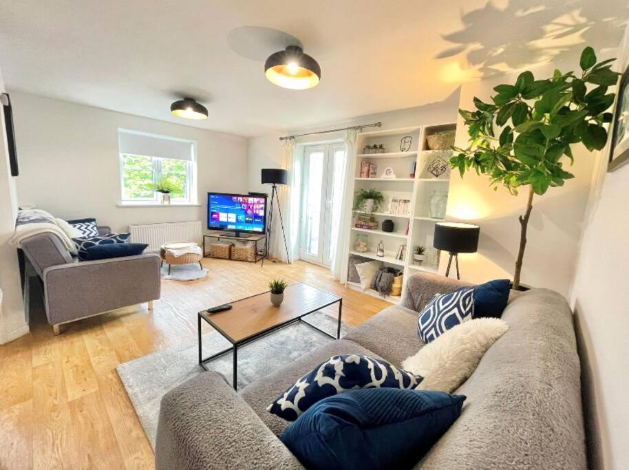 Lovely 2-Bedroom Bristol Apartment. Free Parking. Екстер'єр фото